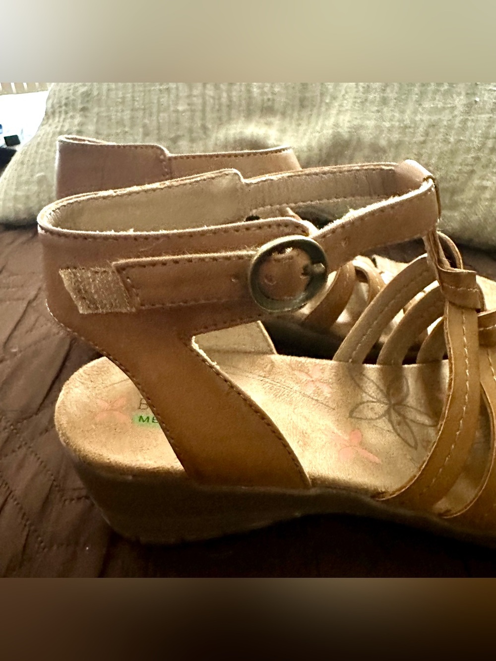 BareTraps Hanah Tan Gladiator Sandals Sz 8 Velcro Closure - Picture 9 of 9
